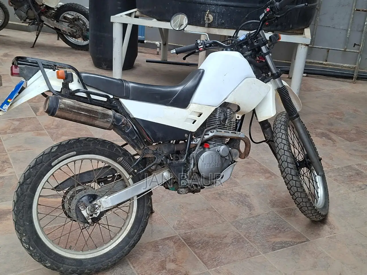 Yamaha 1998 White