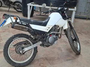 Yamaha 1998 White