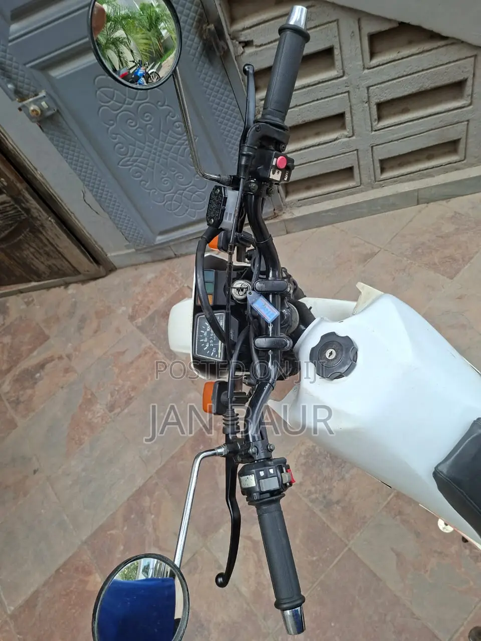 Yamaha 1998 White