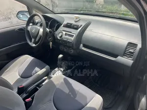 Honda Fit Base FWD 2007 Black