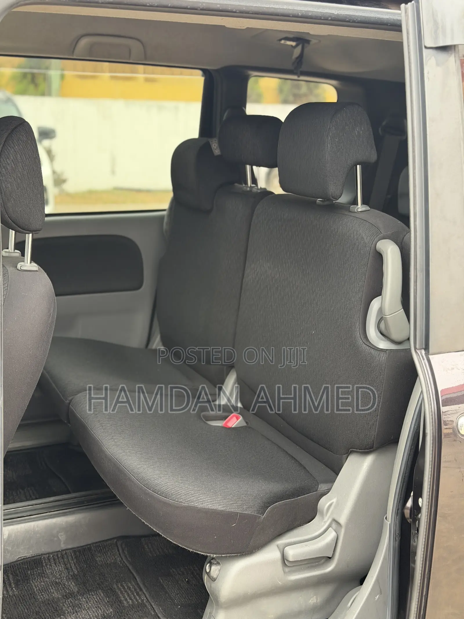 Toyota Sienta 1.5 FWD 2013 Purple