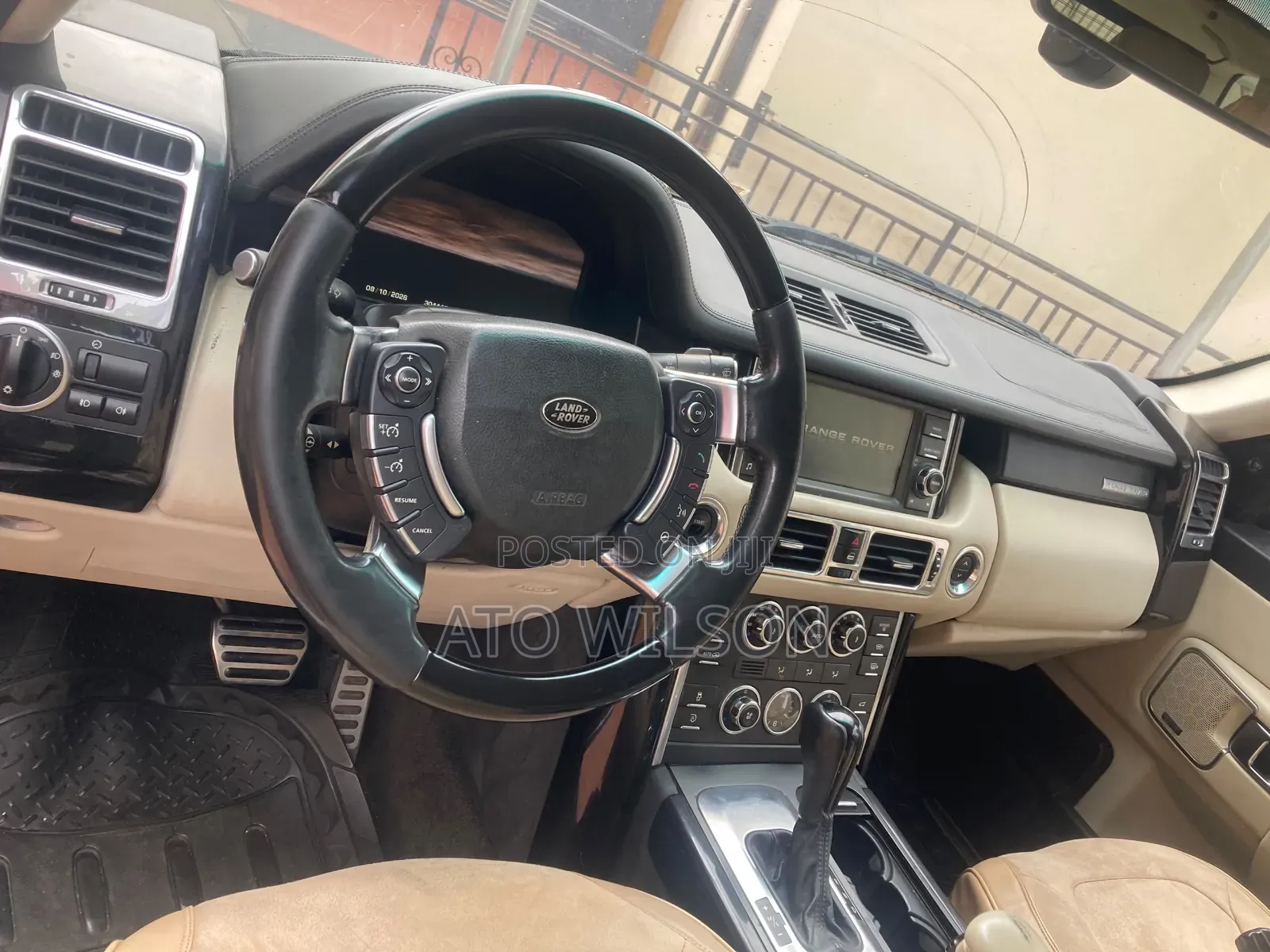 Car 2012 Gray