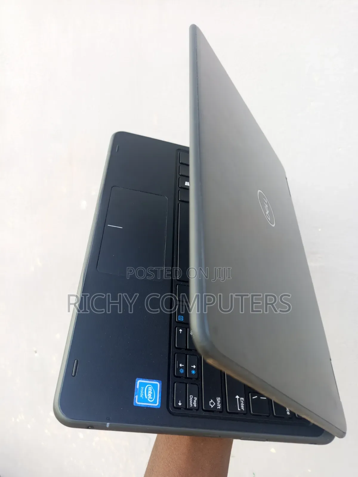 Laptop Dell Latitude 3190 2-in-1 4GB Intel Celeron eMMC 640GB