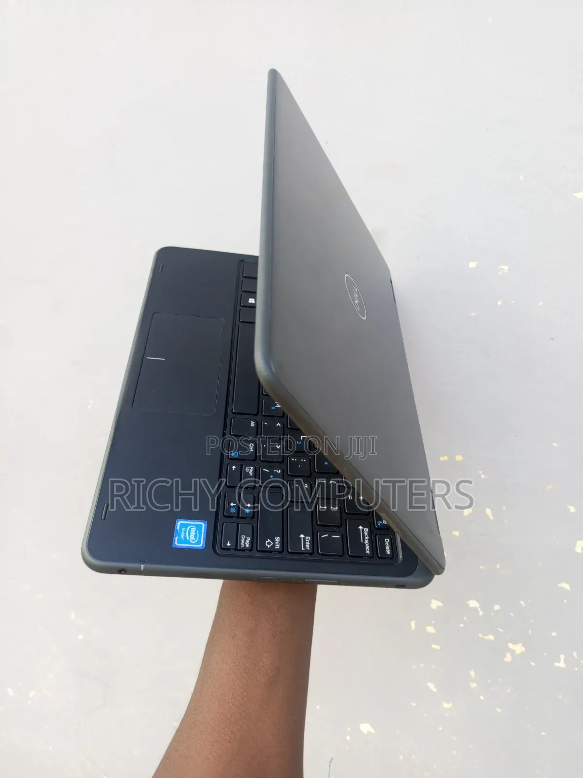 Laptop Dell Latitude 3190 2-in-1 4GB Intel Celeron eMMC 640GB