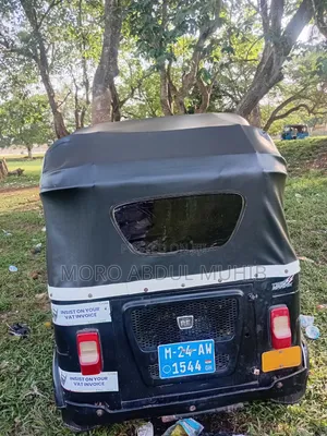 Bajaj RE 2024 Black