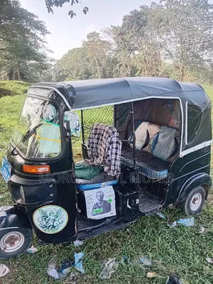 Bajaj RE 2024 Black
