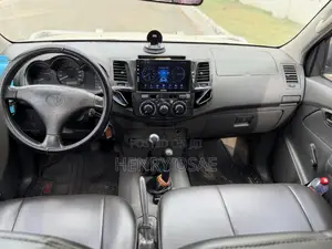 Toyota Hilux 3.0 D-4D 4x4 2013 White