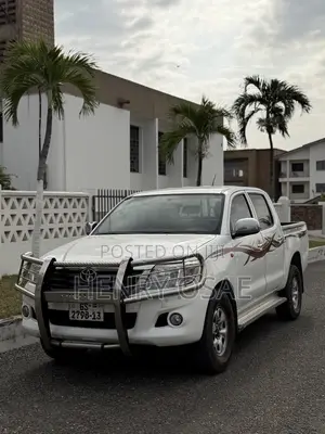 Toyota Hilux 3.0 D-4D 4x4 2013 White