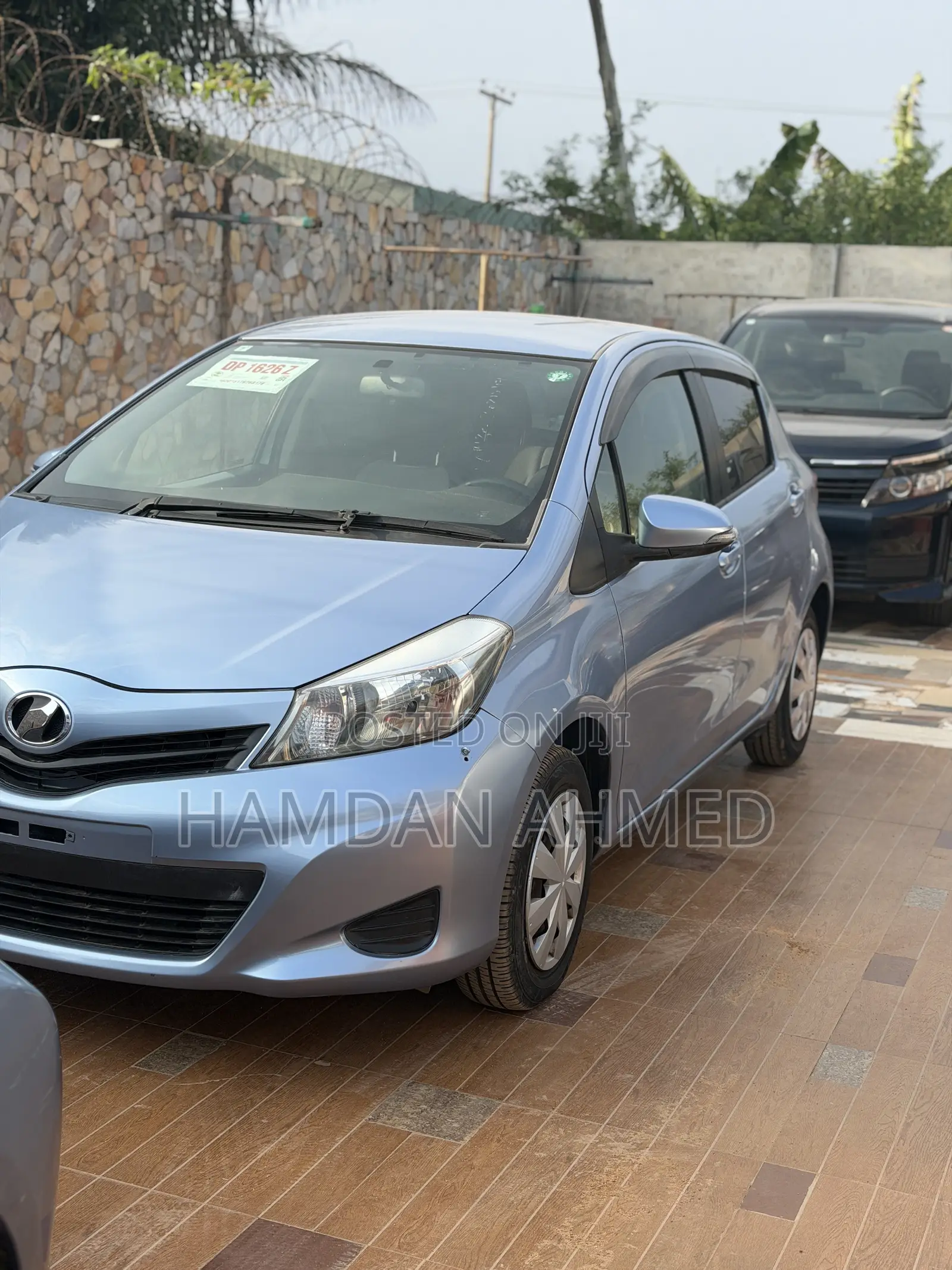 Toyota Vitz 1.3 FWD 5dr 2012 Blue