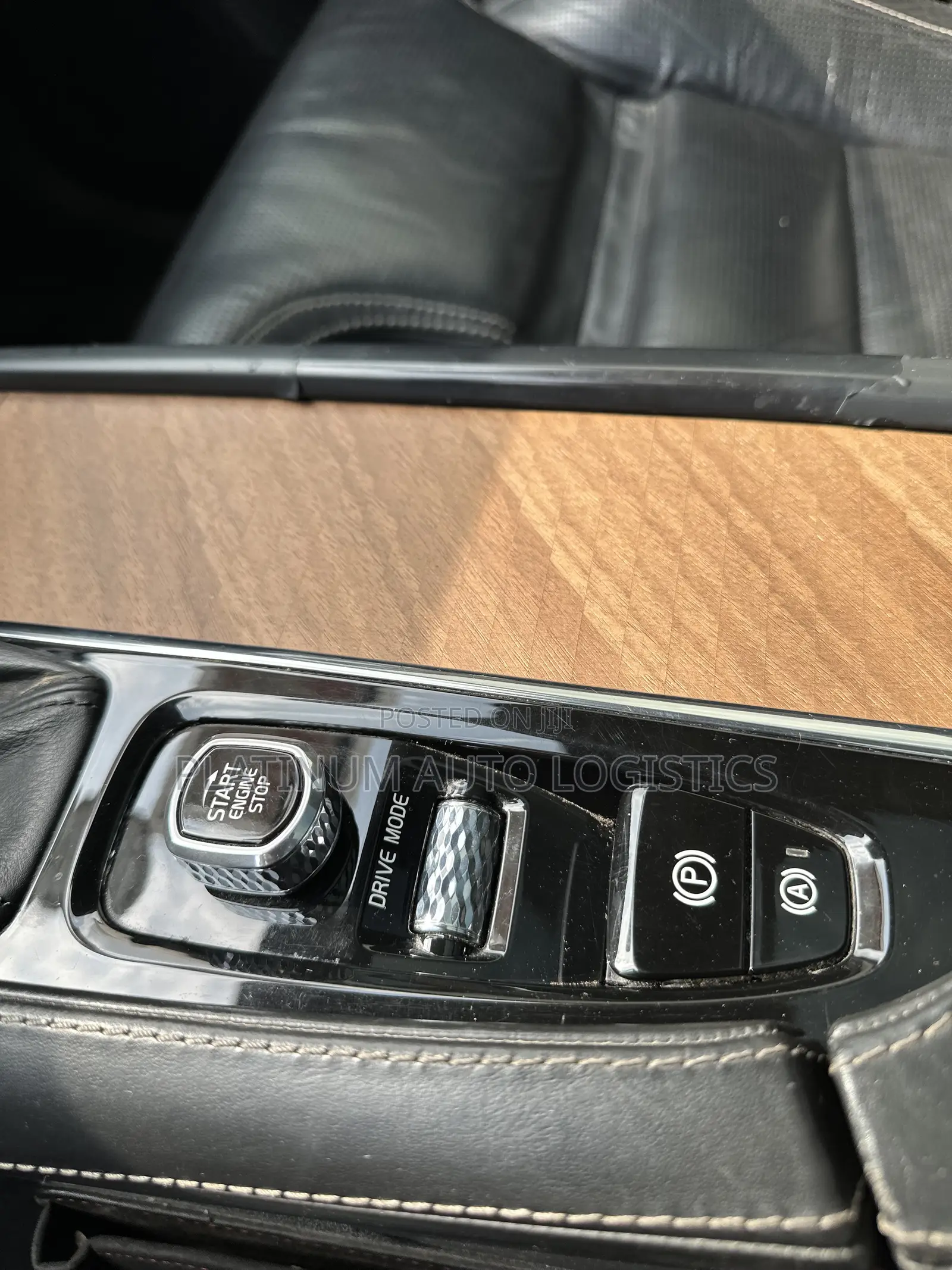 Volvo XC90 T6 Momentum AWD 2018 Gray