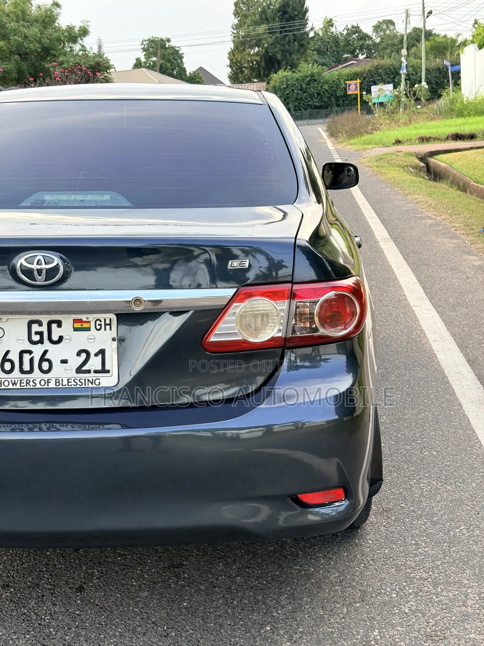 Toyota Corolla LE 4dr Sedan (1.8L 4cyl 4A) 2012 Gray