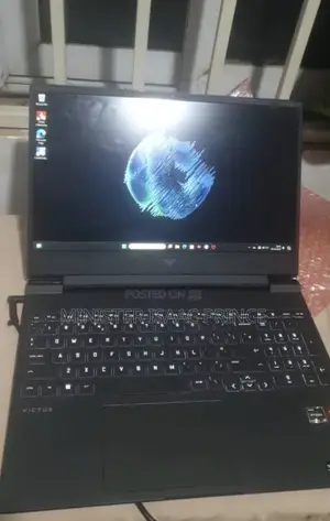 Laptop HP Victus 15 16GB AMD Ryzen 5 SSD 512GB