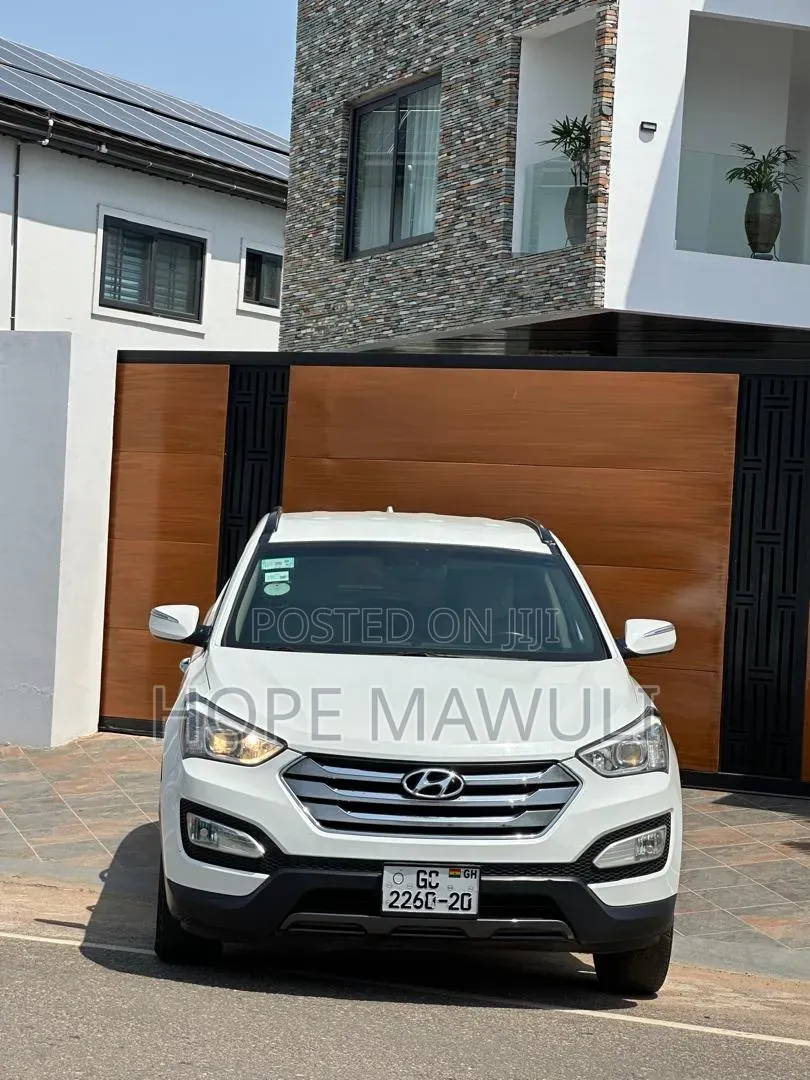 Hyundai Santa Fe Limited 4dr SUV (3.3L 6cyl 6A) 2014 White