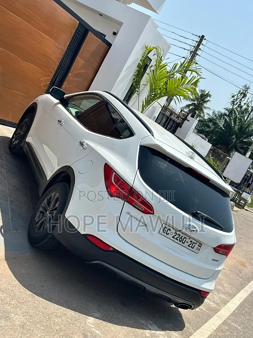 Hyundai Santa Fe Limited 4dr SUV (3.3L 6cyl 6A) 2014 White