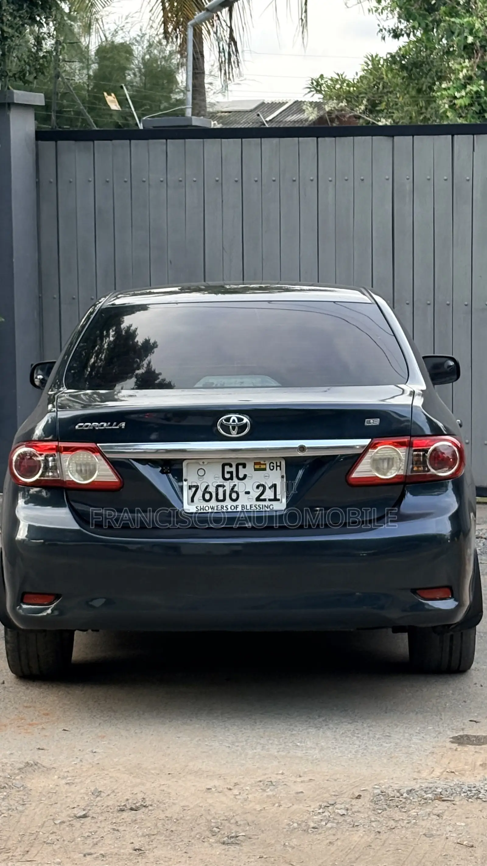 Toyota Corolla LE 4dr Sedan (1.8L 4cyl 4A) 2012 Gray