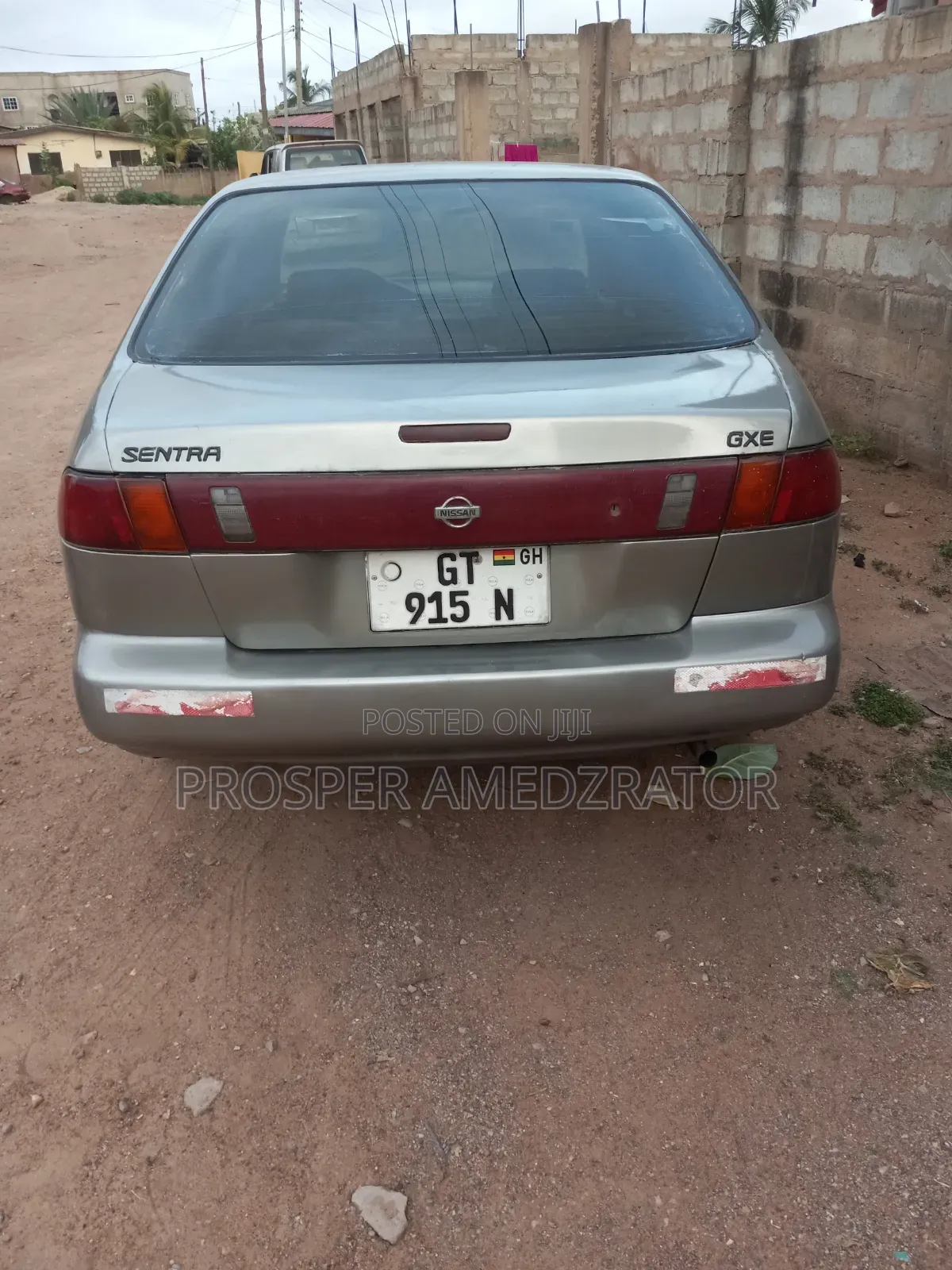 Nissan Sentra 1995 Silver