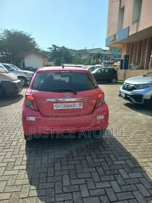 Toyota Vitz 1.3 AWD 5dr 2013 Pink