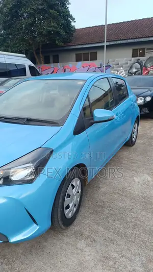 Toyota Vitz 2015 Blue