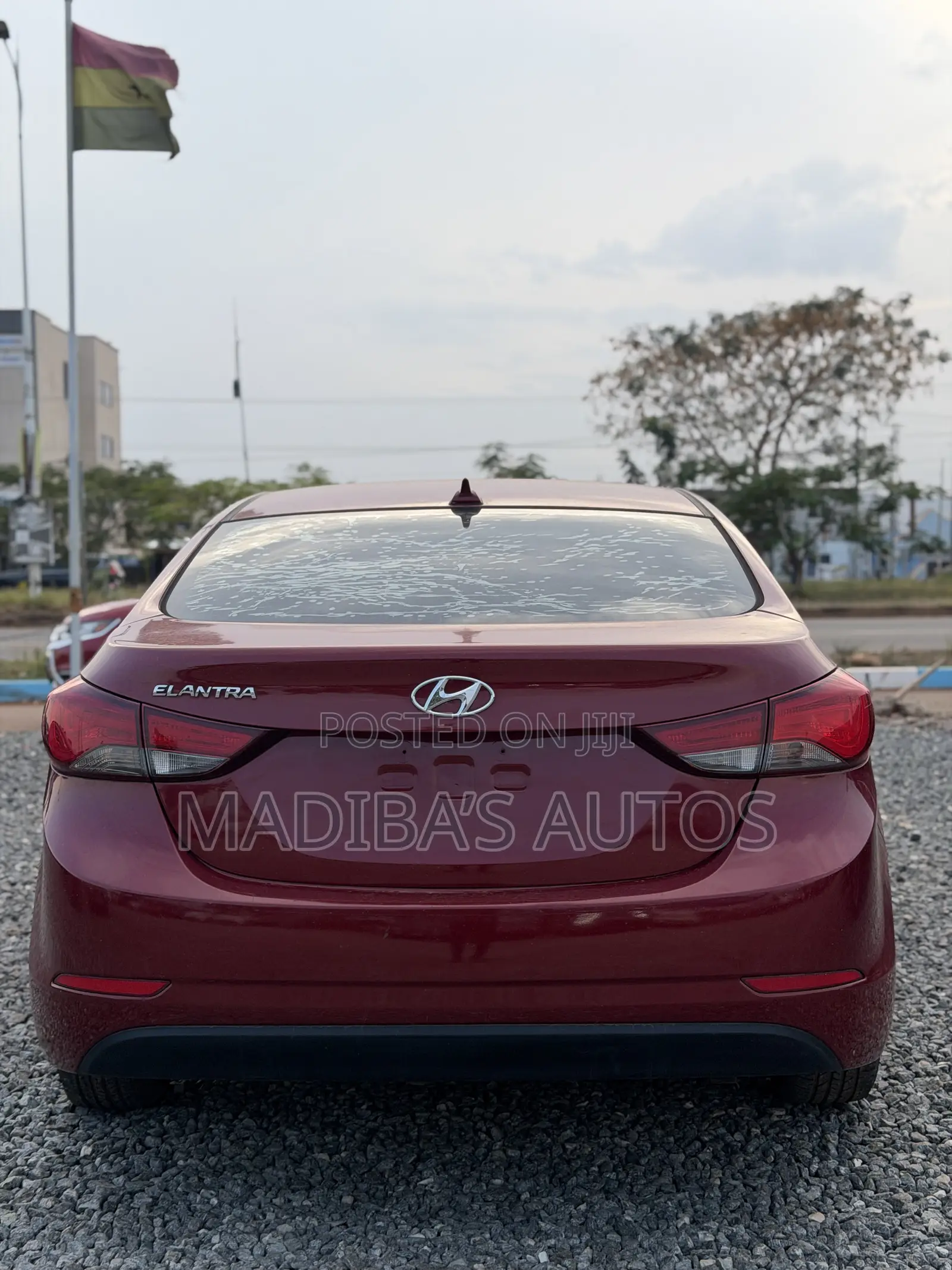 Hyundai Elantra Limited Sedan FWD (1.8L 4cyl 6A) 2016 Red