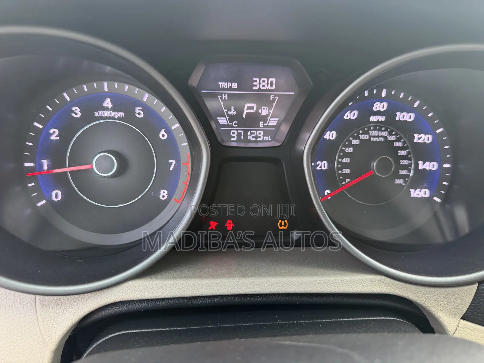 Hyundai Elantra Limited Sedan FWD (1.8L 4cyl 6A) 2016 Red
