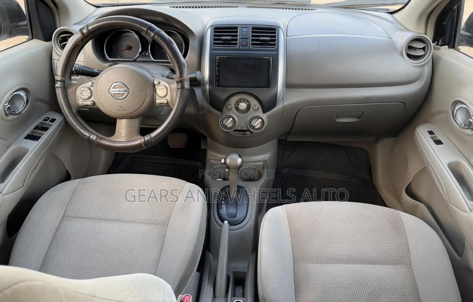 Nissan Versa 1.6 SV 2013 Black