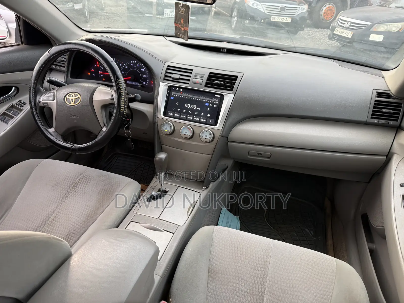 Toyota Camry 2010 Silver