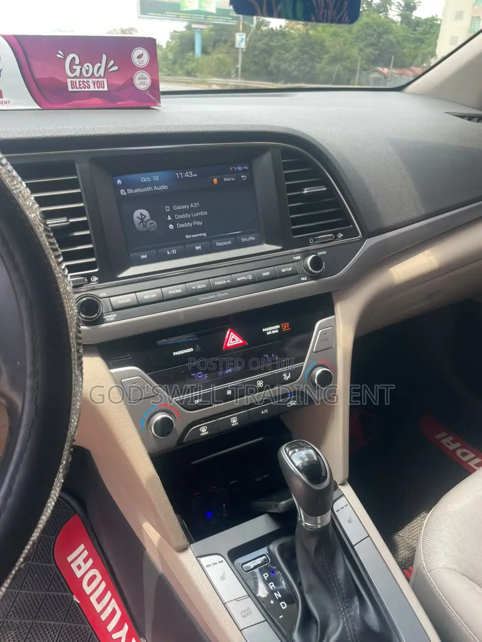 Hyundai Elantra Limited Sedan FWD (2.0L 4cyl 6A) 2017 Red