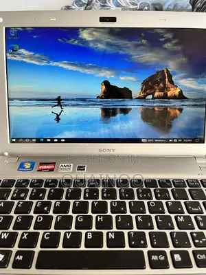 Laptop Sony VAIO VPC-YB2M1E 6GB AMD SSD 128GB