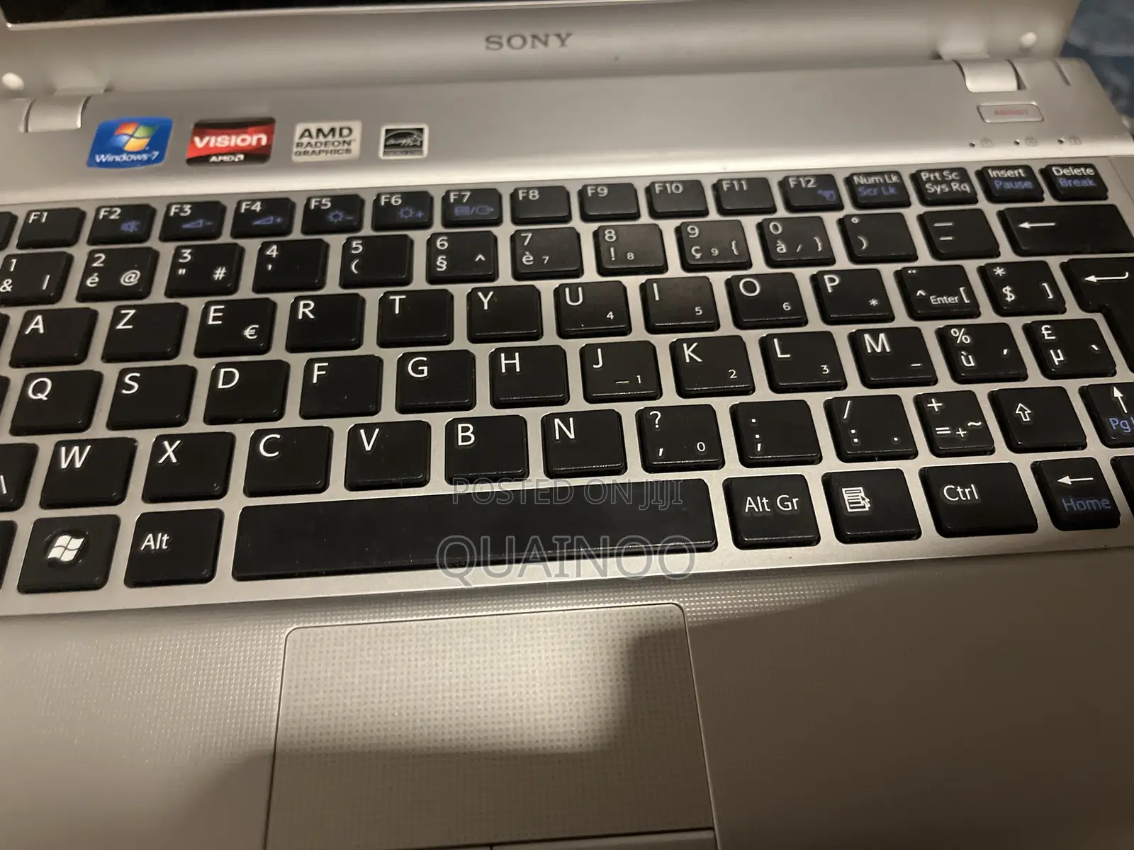 Laptop Sony VAIO VPC-YB2M1E 6GB AMD SSD 128GB