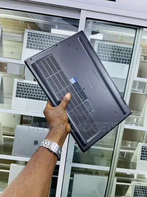 Laptop Dell Precision 7540 32GB Intel Core i7 SSD 512GB