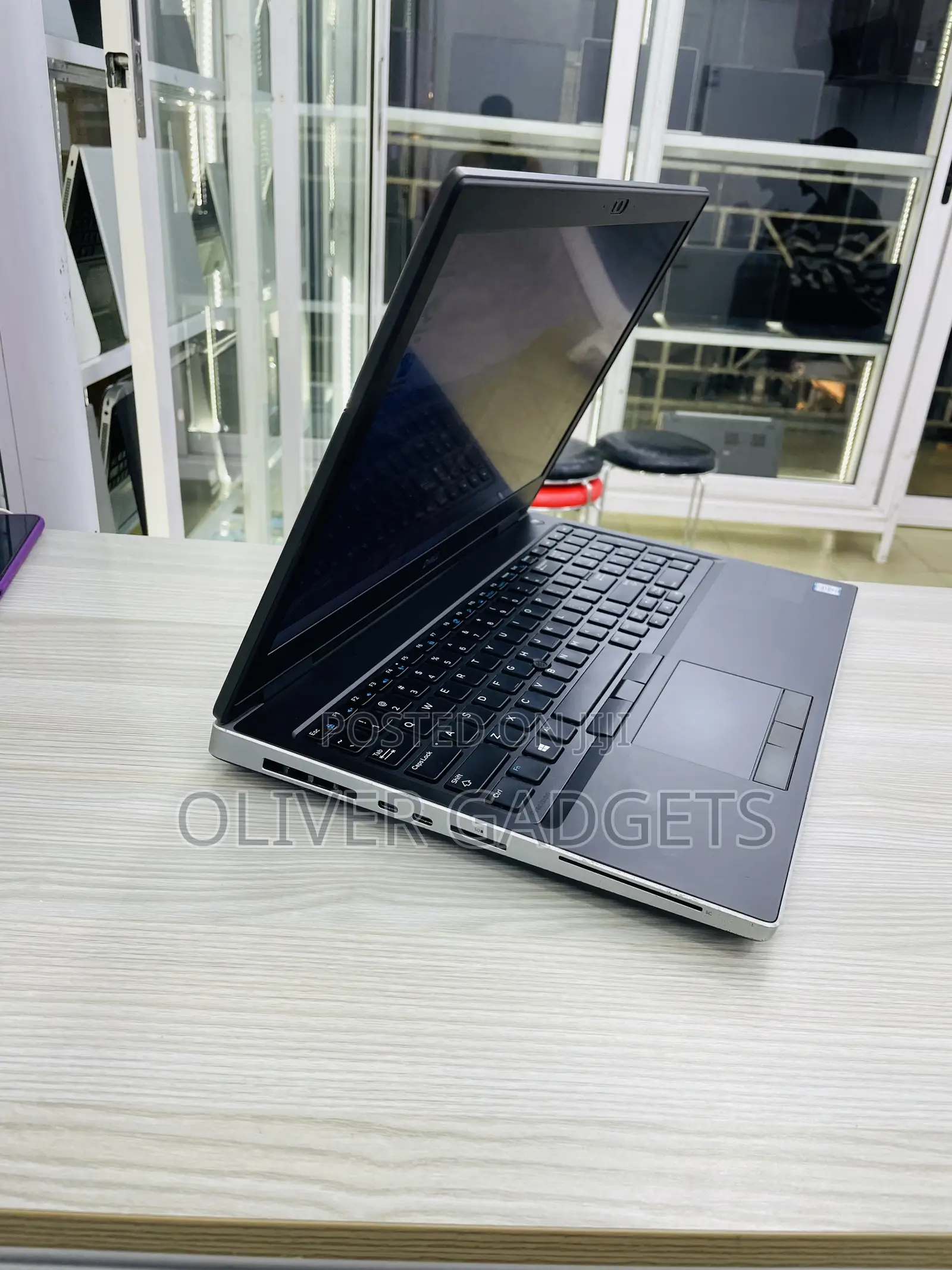 Laptop Dell Precision 7540 32GB Intel Core i7 SSD 512GB