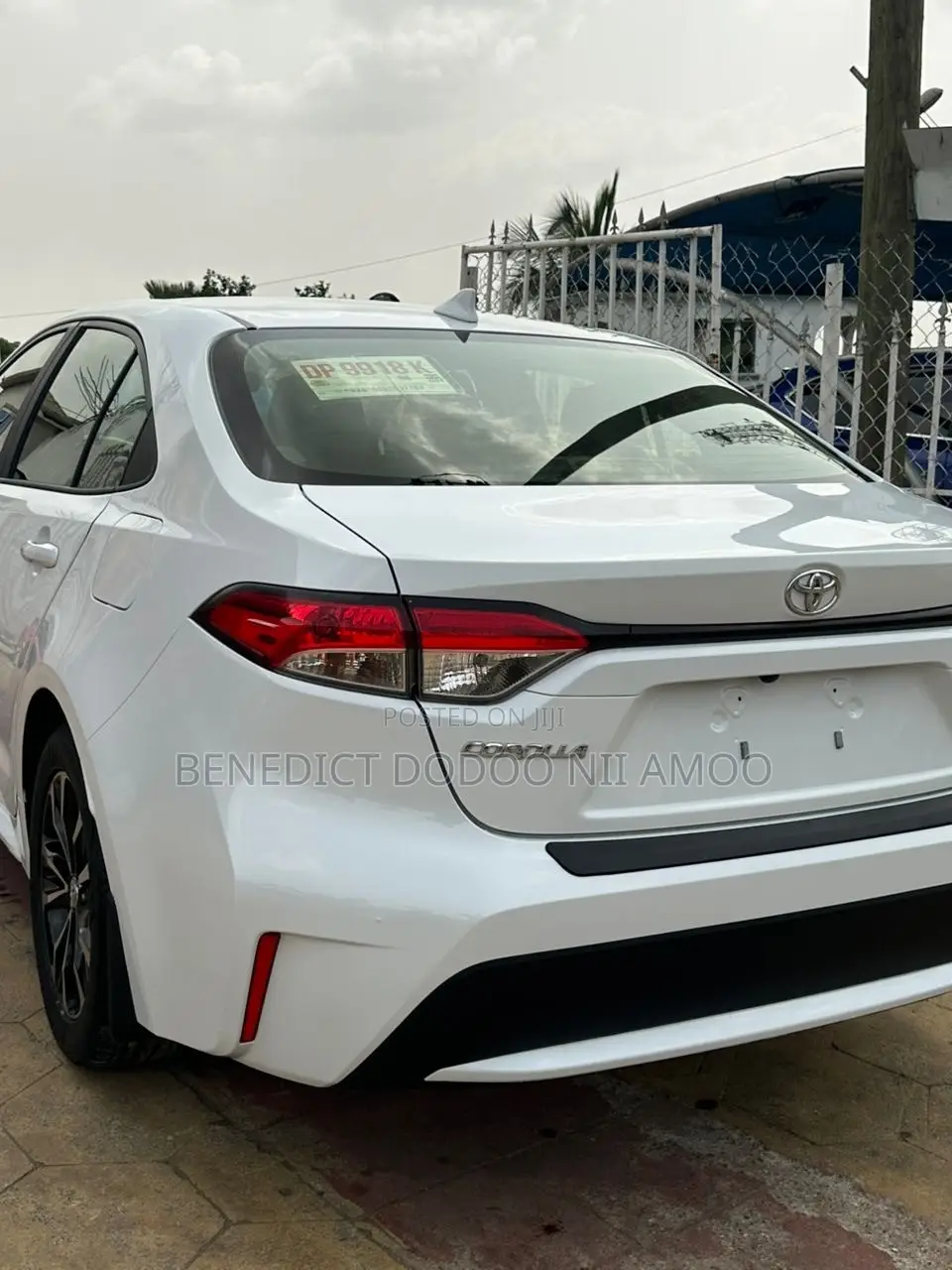 Toyota Corolla LE 2022 White