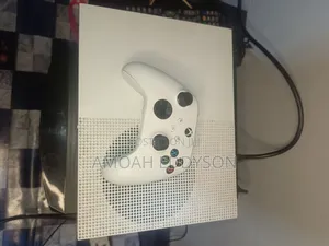 Xbox S One 1TB With No Game and With One Controller