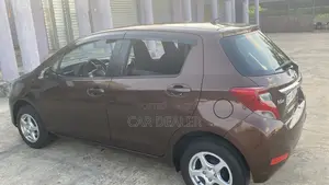 Toyota Vitz 1.5 FWD 5dr 2015 Brown