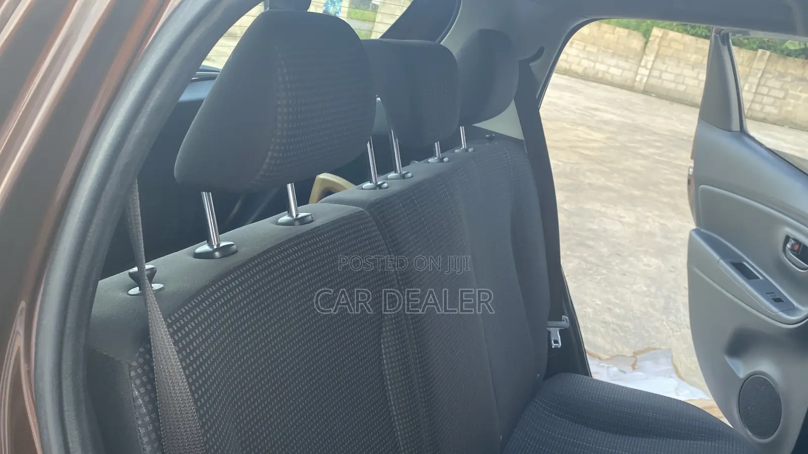 Toyota Vitz 1.5 FWD 5dr 2015 Brown