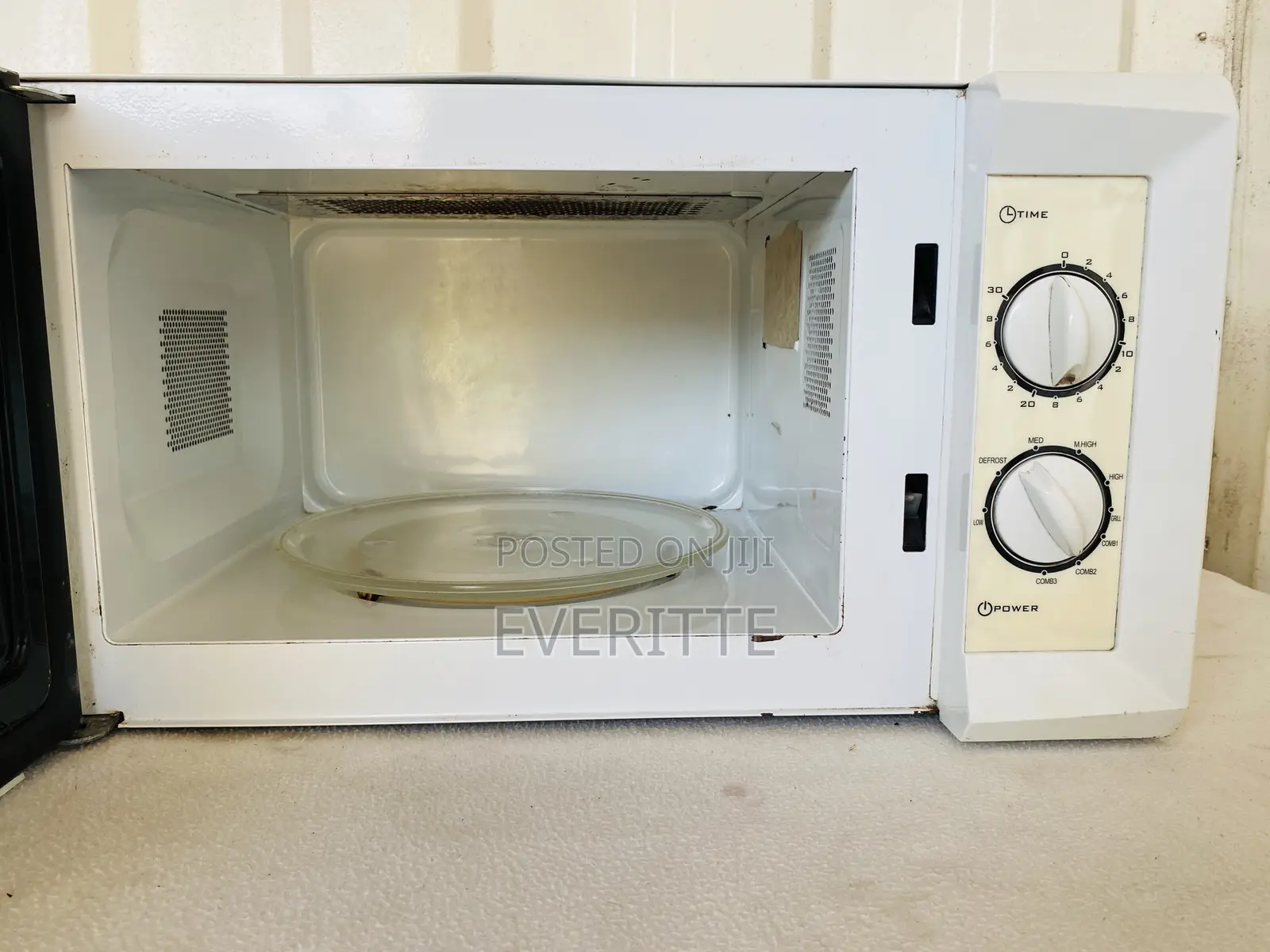 Hisense 2in1 Microwave/Grill Oven 25L