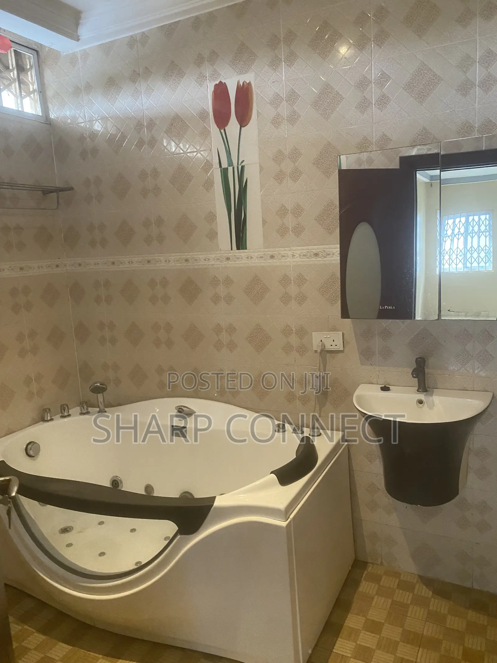 4bdrm Duplex in Sharp-Connect, Toll Booth for rent