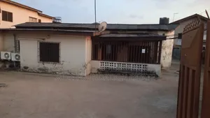 8bdrm House in Sakaman for sale