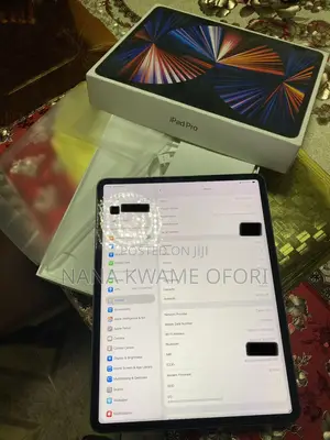 Apple iPad Pro 12.9 (2022) 256 GB Gray