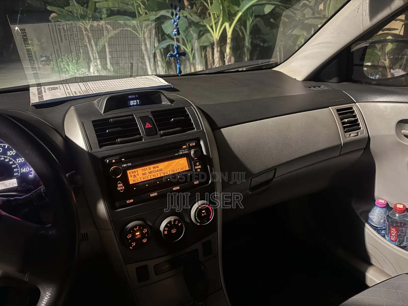 Toyota Corolla LE Special Edition 4dr Sedan (1.8L 4cyl 4A) 2013 Black