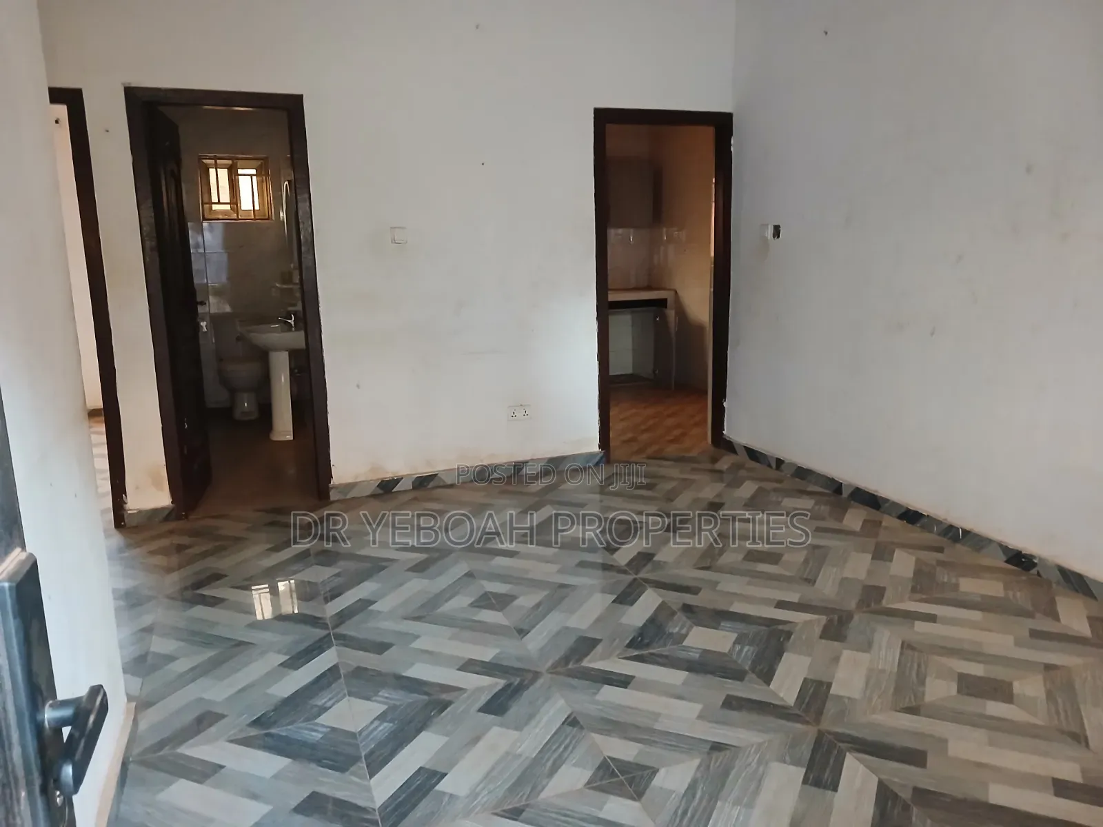 2bdrm Apartment in Spintex Road Zenith, Coca Cola for rent