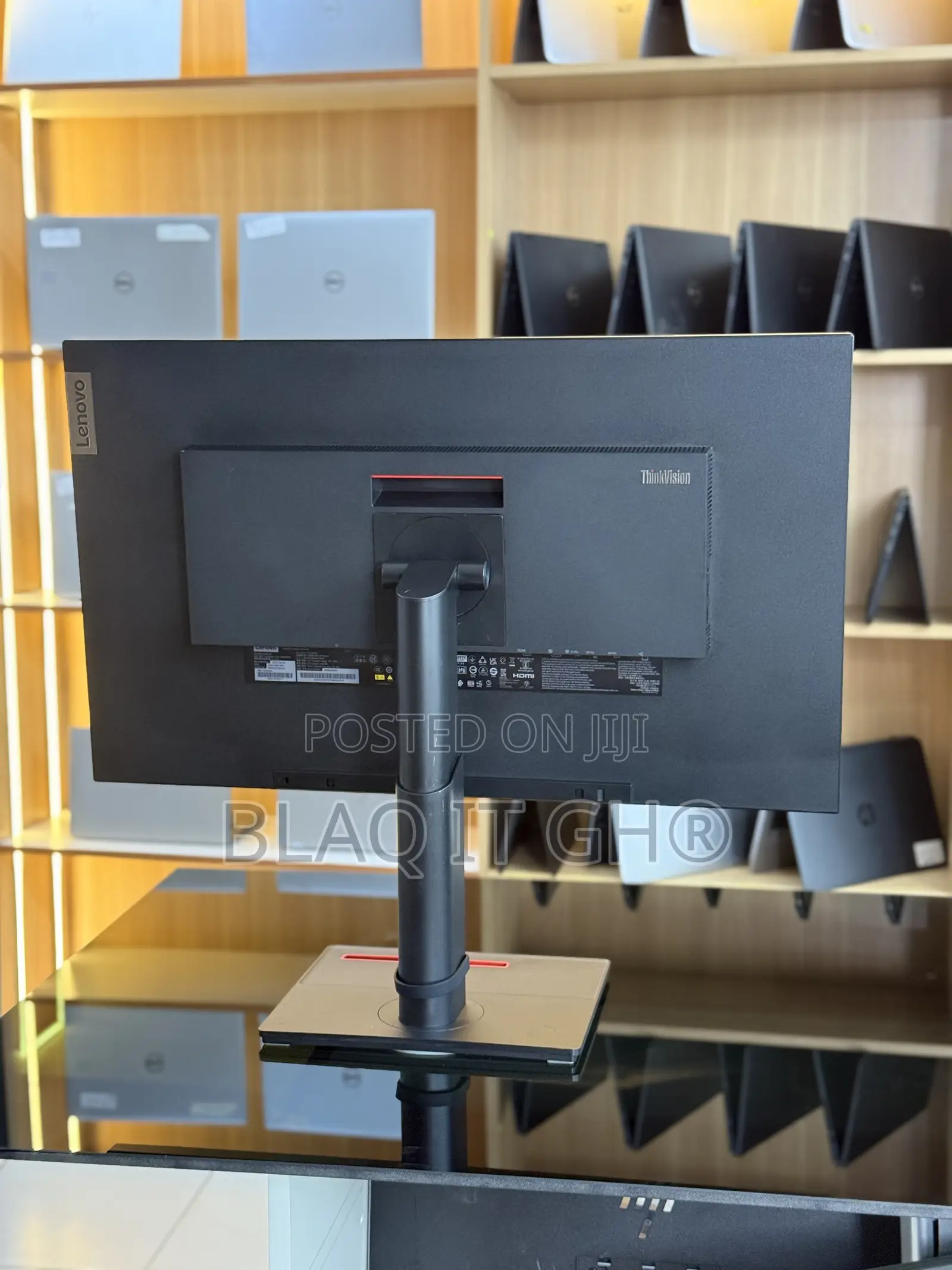 Lenovo 32” 4K UHD Monitor | Rich Colors