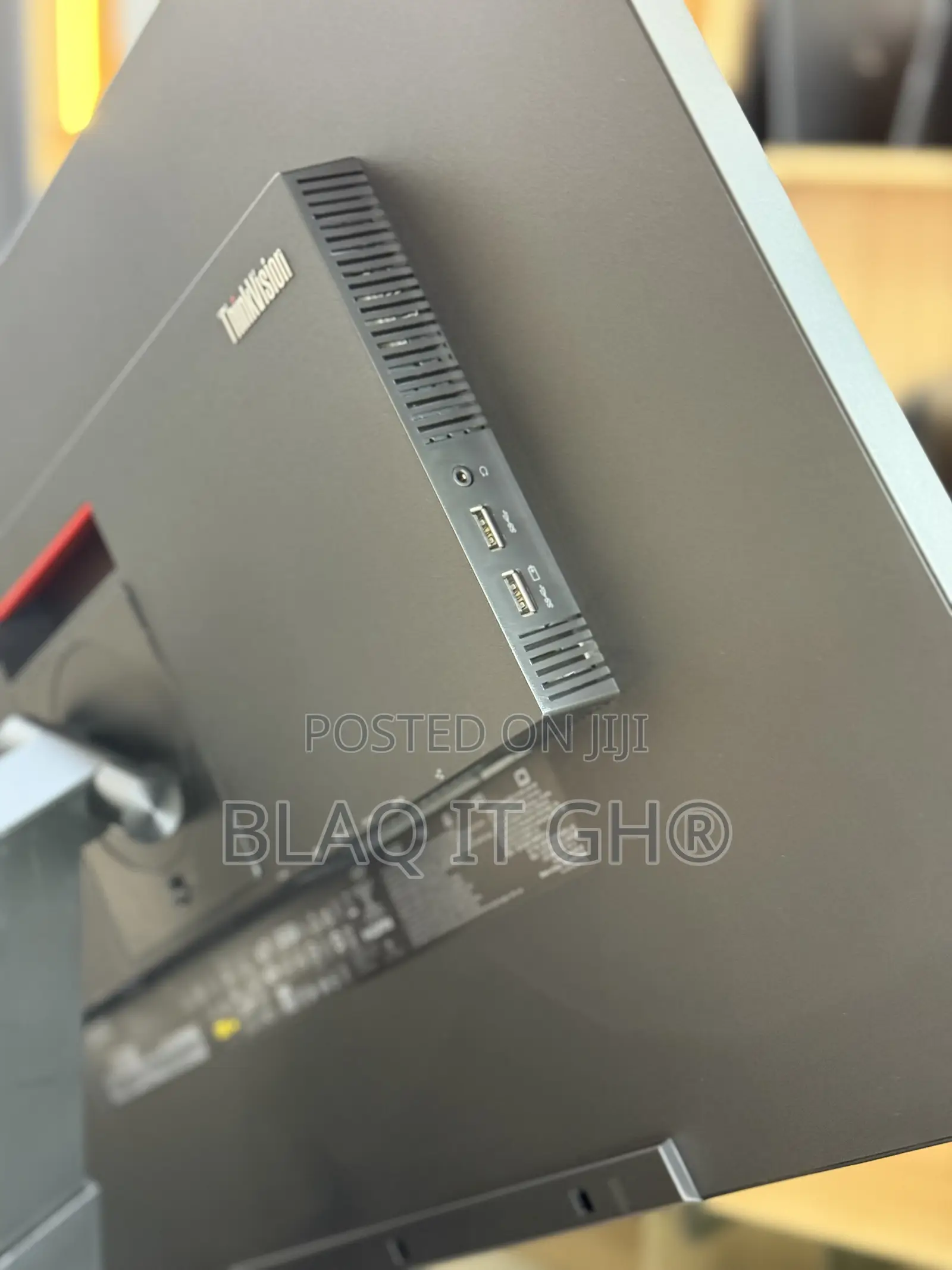 Lenovo 32” 4K UHD Monitor | Rich Colors