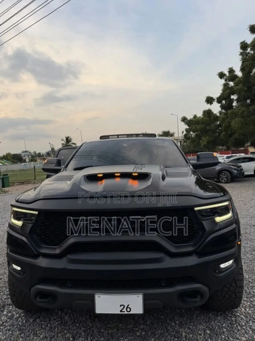RAM 1500 2021 Black
