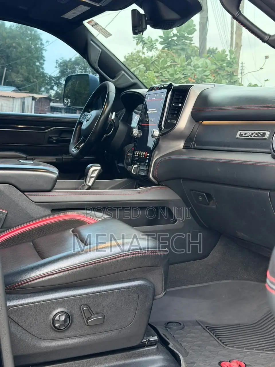 RAM 1500 2021 Black