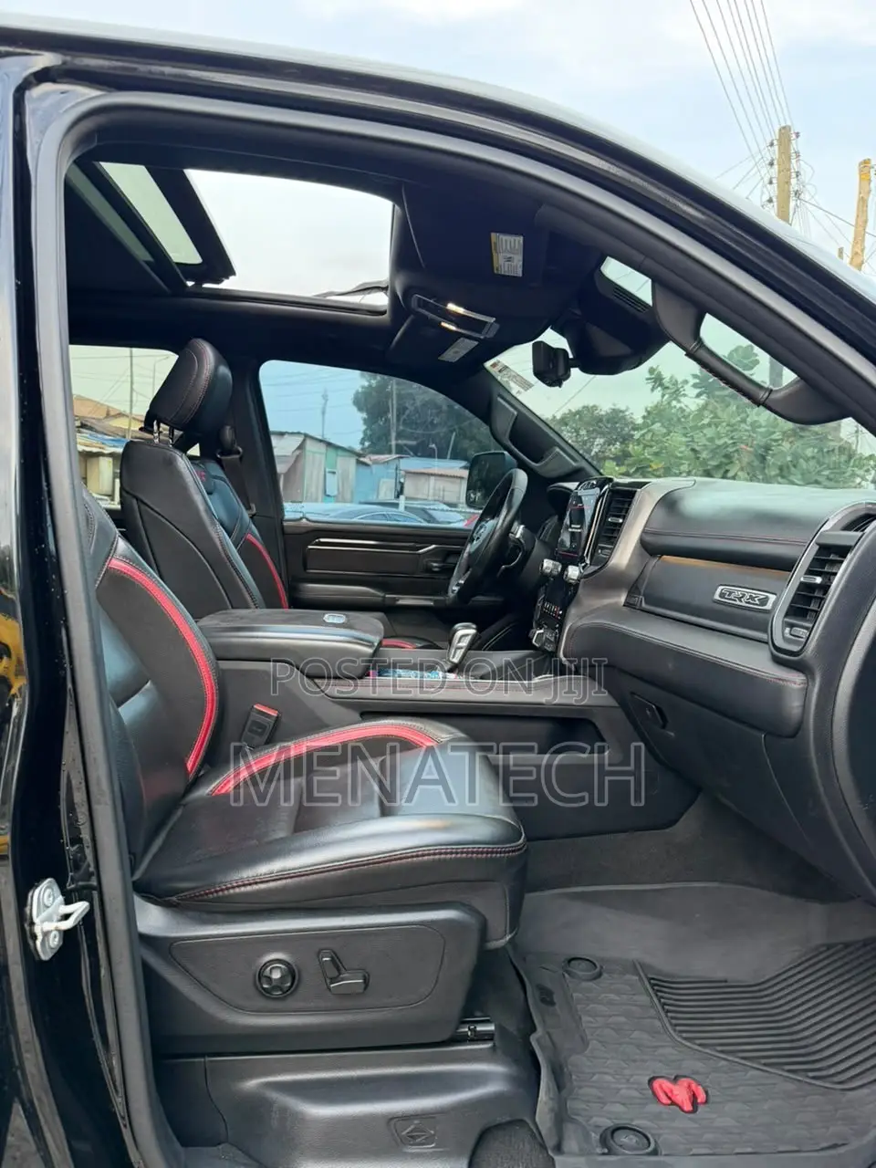 RAM 1500 2021 Black