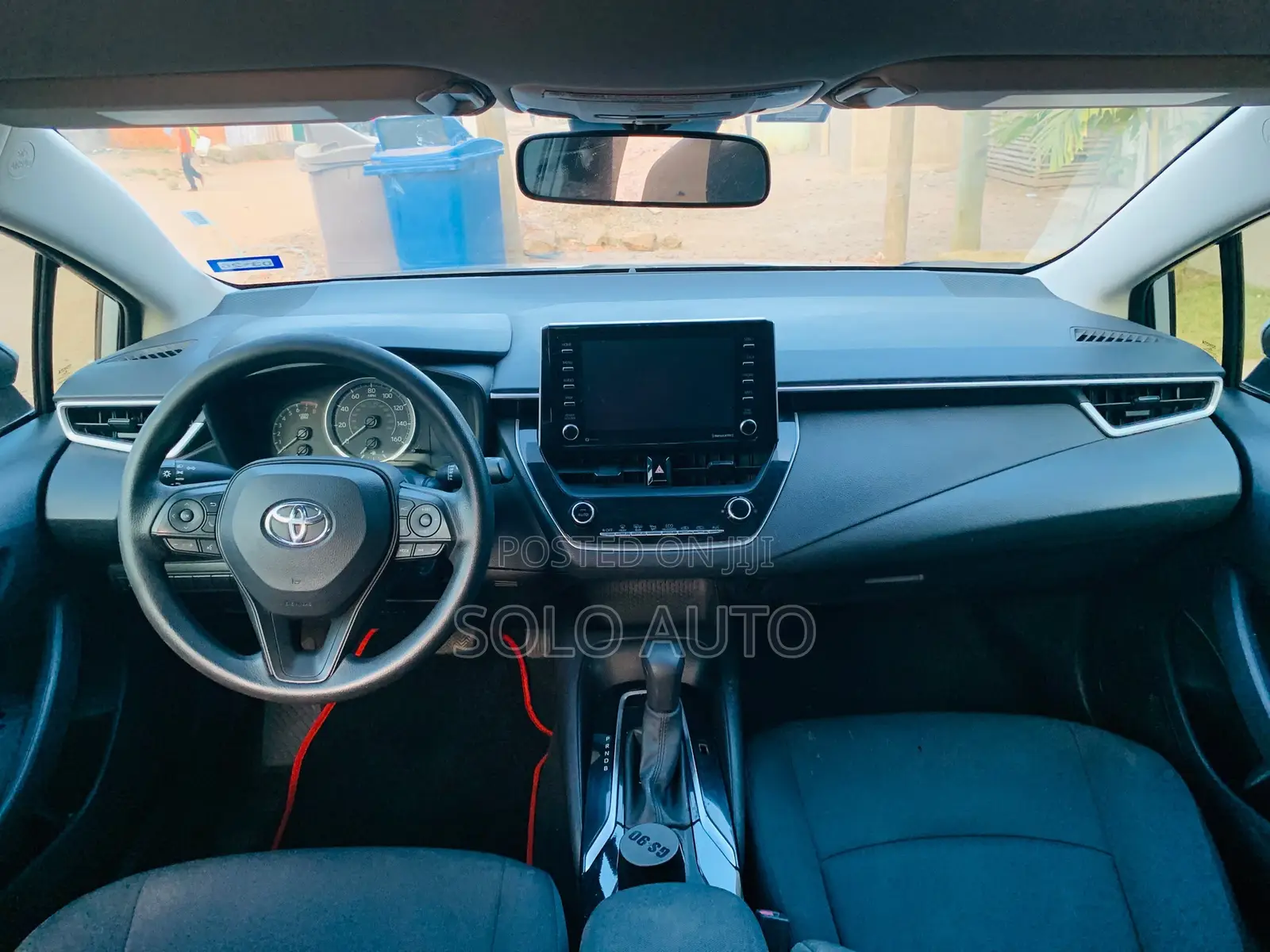 Toyota Corolla LE 2021 Silver