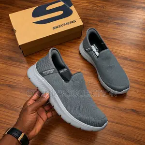 Skechers GOwalk Hands Free Slip-Ins