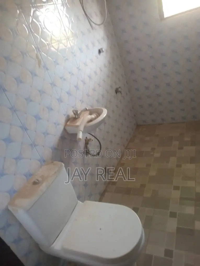 2bdrm Apartment in Jay Real Estate And, Opeikuma for rent