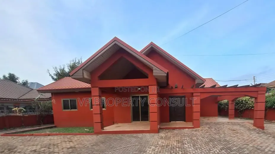 3bdrm House in Lake Side Estate for rent
